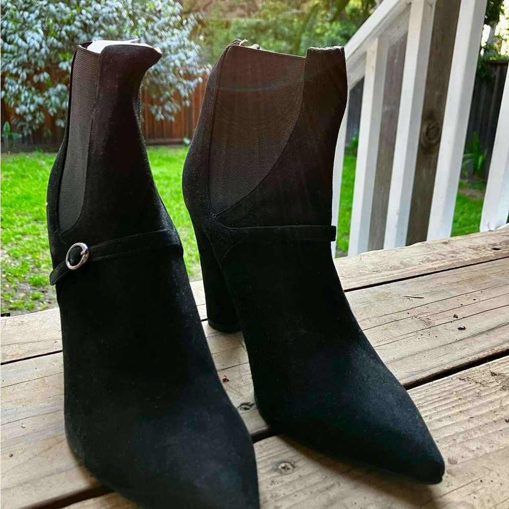 Elegant Black Ankle Boots